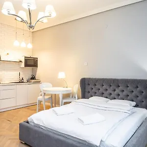 Rentplanet - Krasinskiego Apartment