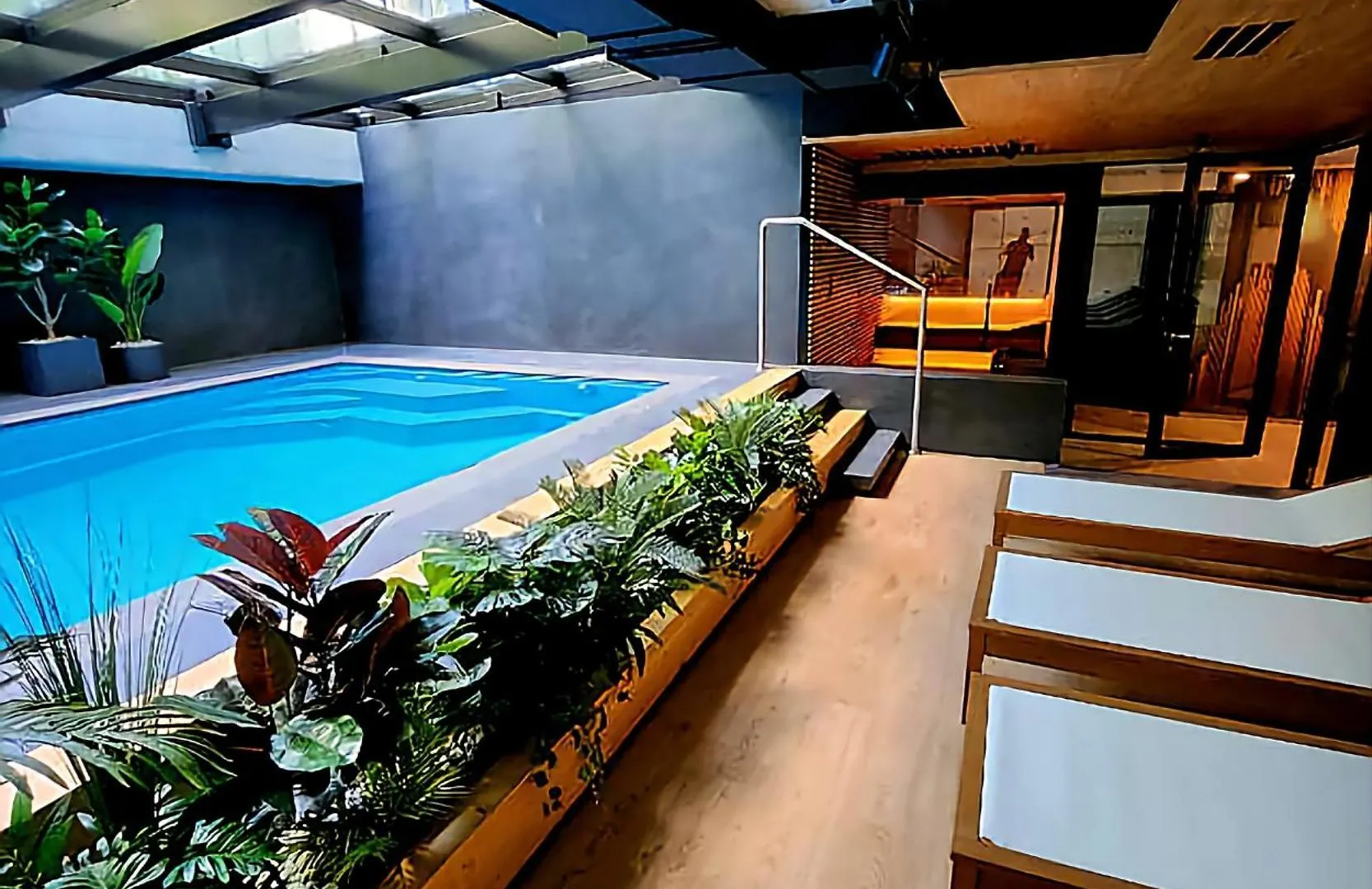 Castle Loft Apartment,Spa, Gym ,Sauna & Swimming Pool Free Parking Krakow